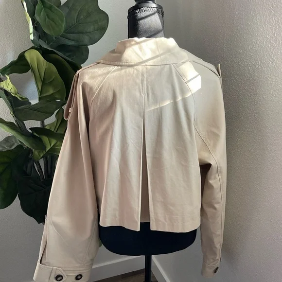 Zara Women's Tan Trench Coat - Picture 2 of 3